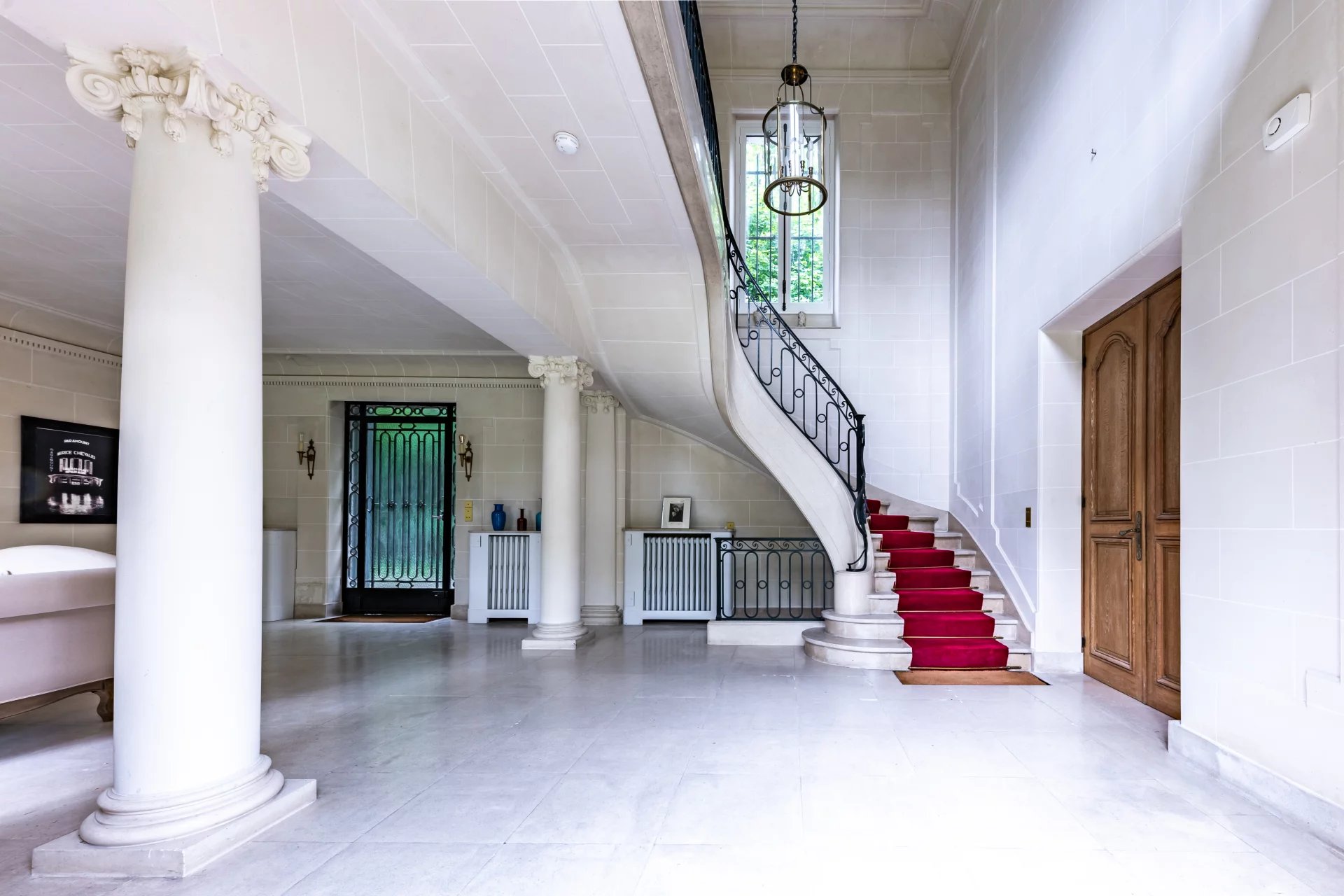 Marnes-la-Coquette, Île-de-France, 92430, FR, ,Residential,For Sale,1838413