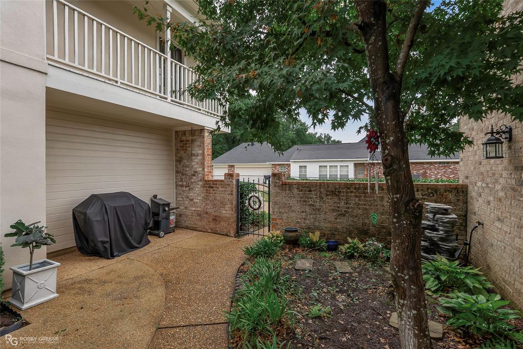 Shreveport, Louisiana, 71106, United States, 4 Bedrooms Bedrooms, ,4 BathroomsBathrooms,Residential,For Sale,1932874