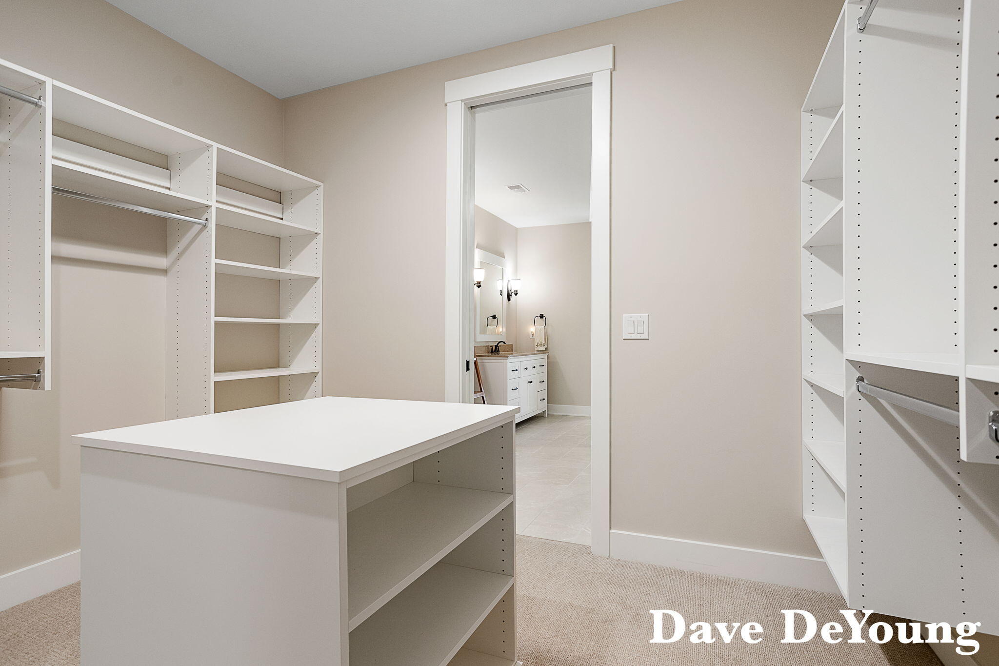 Holland, Michigan, 49424, United States, 3 Bedrooms Bedrooms, ,3 BathroomsBathrooms,Residential,For Sale,1986550