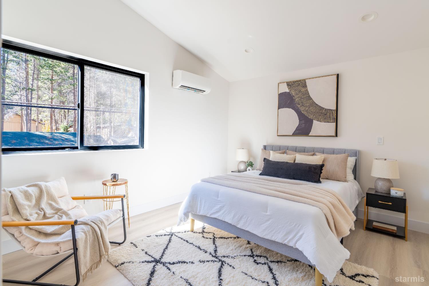 South Lake Tahoe, California, 96150, United States, 3 Bedrooms Bedrooms, ,3 BathroomsBathrooms,Residential,For Sale,1988066