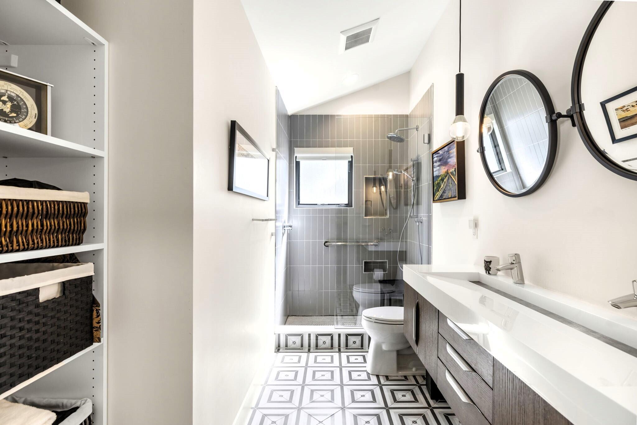 Michigan City, Indiana, 46360, United States, 3 Bedrooms Bedrooms, ,3 BathroomsBathrooms,Residential,For Sale,1988114