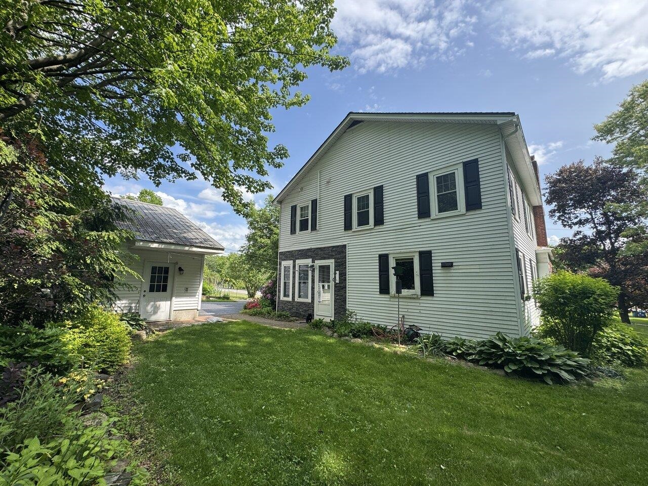 Essex Junction, Vermont, 05452, United States, 4 Bedrooms Bedrooms, ,3 BathroomsBathrooms,Residential,For Sale,1847004
