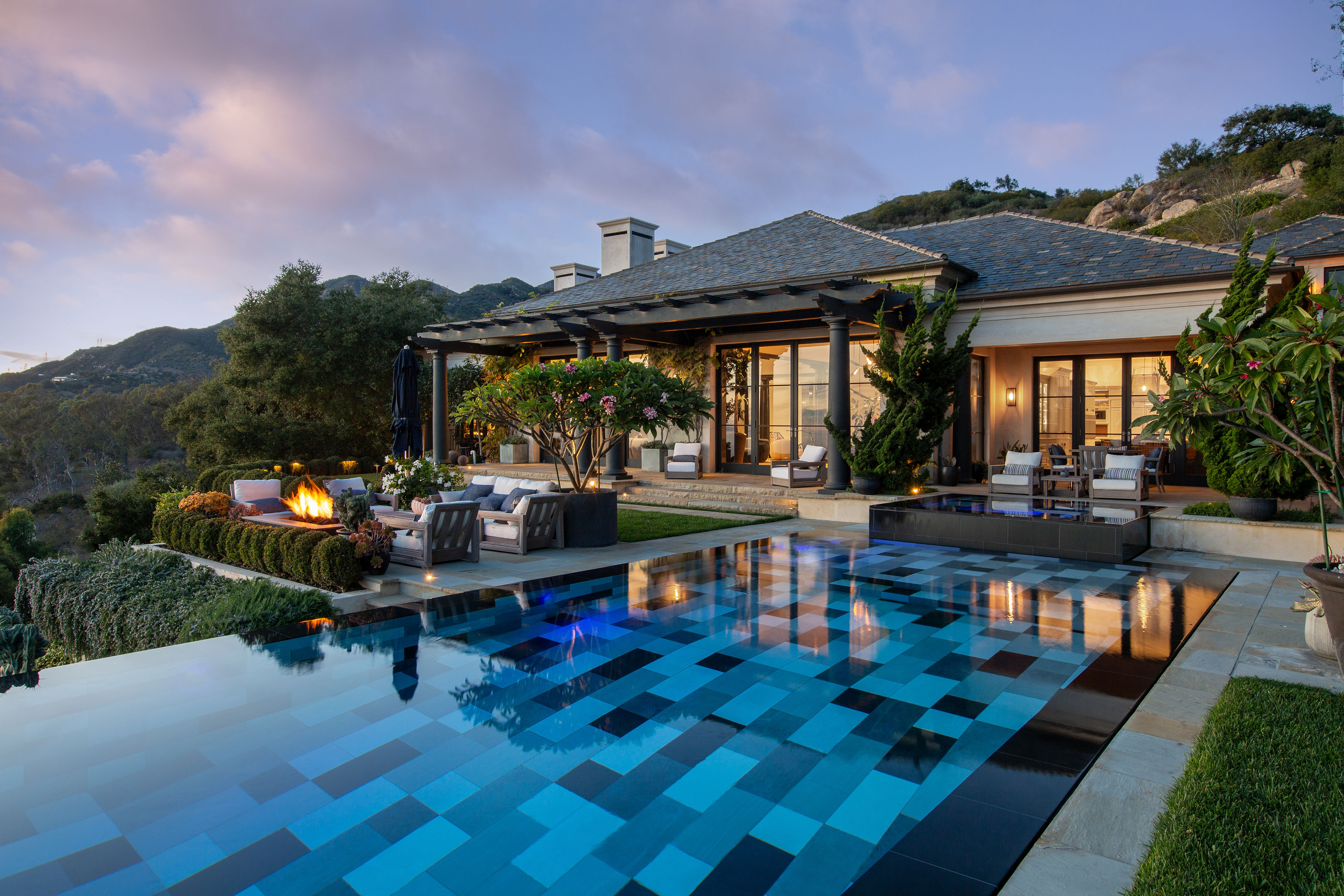  Panoramic Coastal Estate - 物件實景