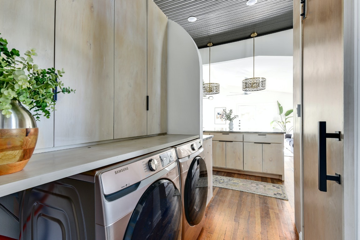 Austin, Texas, 78727, United States, 3 Bedrooms Bedrooms, ,3 BathroomsBathrooms,Residential,For Sale,1940993