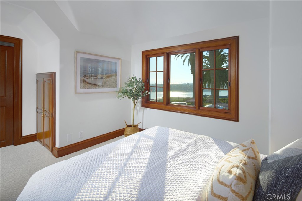 Corona del Mar, California, 92625, United States, 4 Bedrooms Bedrooms, ,4 BathroomsBathrooms,Residential,For Sale,1709023