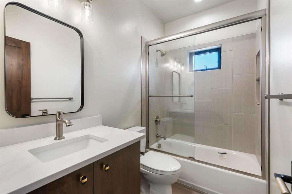 Durango, Colorado, 81303, United States, 3 Bedrooms Bedrooms, ,2 BathroomsBathrooms,Residential,For Sale,1895691