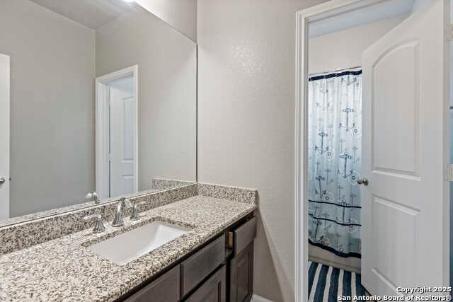Converse, Texas, 78109, United States, 5 Bedrooms Bedrooms, ,5 BathroomsBathrooms,Residential,For Sale,1878949