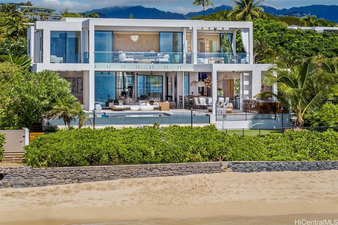Honolulu, Hawaii, 96816, United States, 5 Bedrooms Bedrooms, ,8 BathroomsBathrooms,Residential,For Sale,1705009
