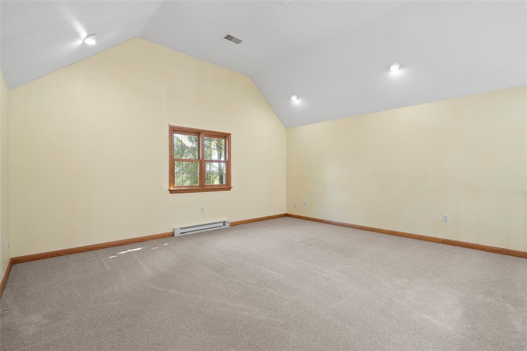 Cranberry Twp, Pennsylvania, 16066, United States, 4 Bedrooms Bedrooms, ,3 BathroomsBathrooms,Residential,For Sale,1947060
