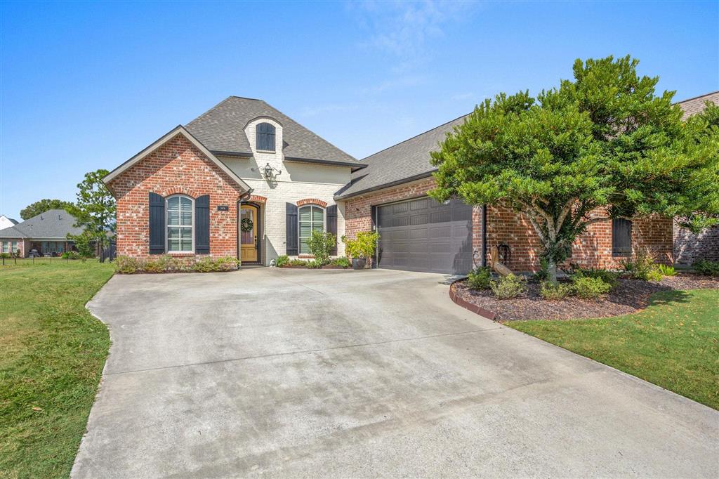 Lake Charles, Louisiana, 70605, United States, 4 Bedrooms Bedrooms, ,3 BathroomsBathrooms,Residential,For Sale,1984482