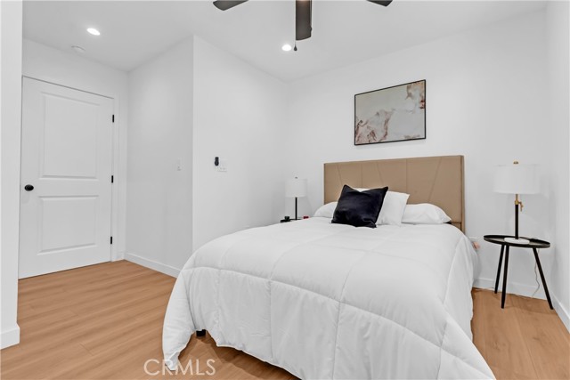Long Beach, California, 90805, United States, 6 Bedrooms Bedrooms, ,Residential,For Sale,1943908
