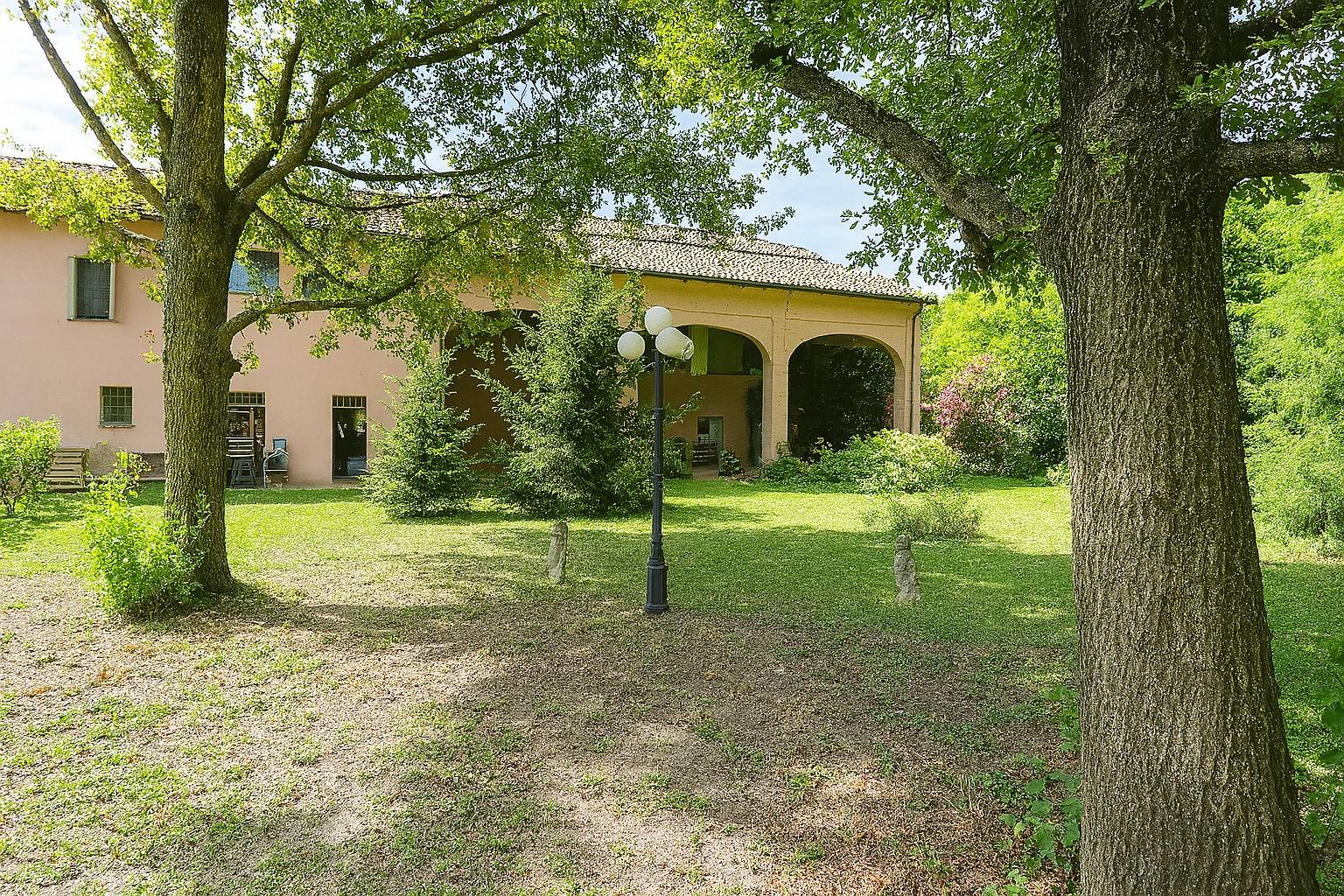 Torrile, Parma, 43030, IT, 5 Bedrooms Bedrooms, ,5 BathroomsBathrooms,Residential,For Sale,1708902