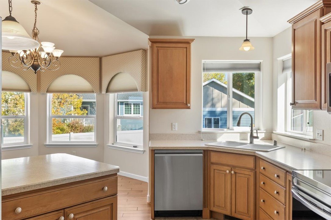 Billings, Montana, 59105, United States, 5 Bedrooms Bedrooms, ,4 BathroomsBathrooms,Residential,For Sale,1976913