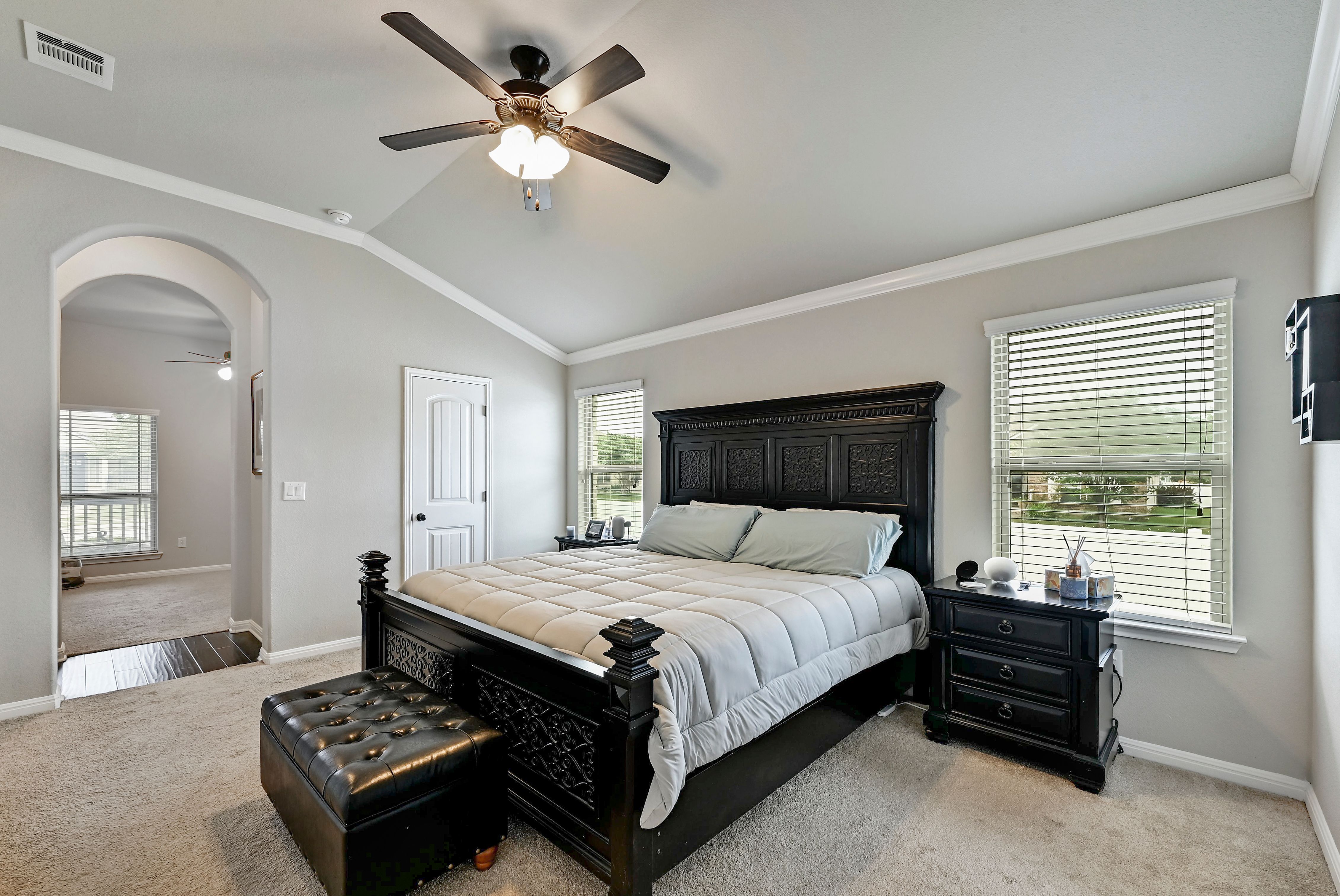  Rare 3-Car Garage + Corner Lot in Highland Park - 物件實景