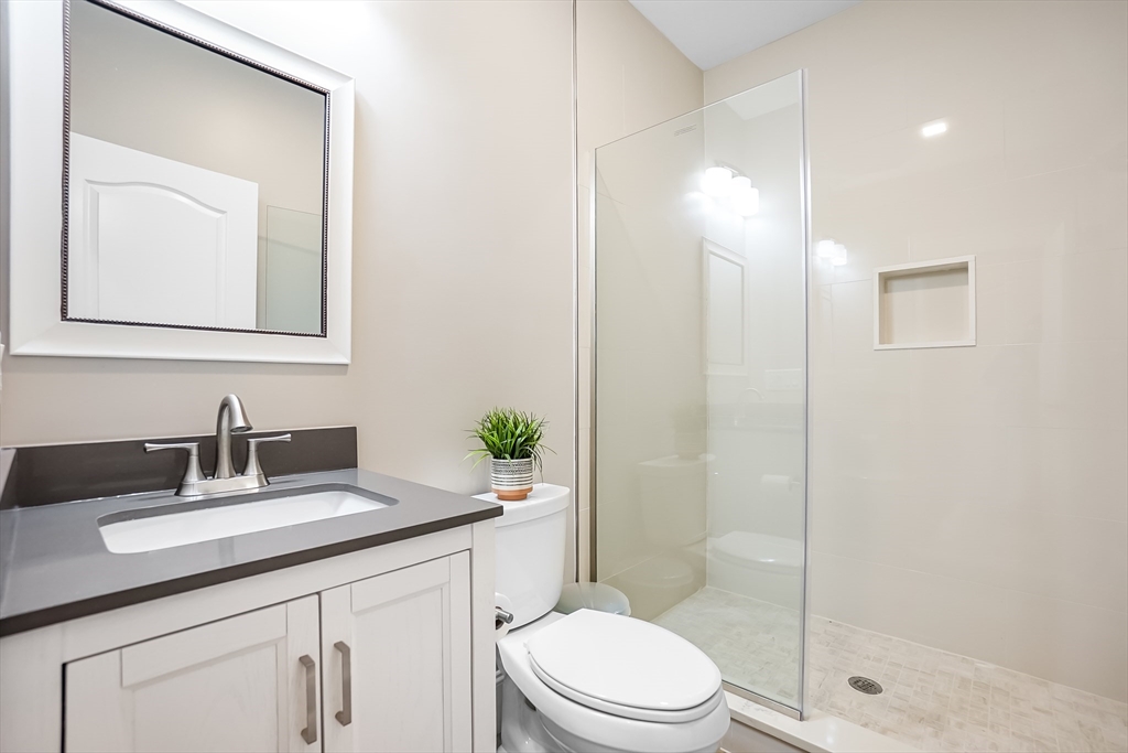 Newton, Massachusetts, 02460, United States, 4 Bedrooms Bedrooms, ,5 BathroomsBathrooms,Residential,For Sale,1830588