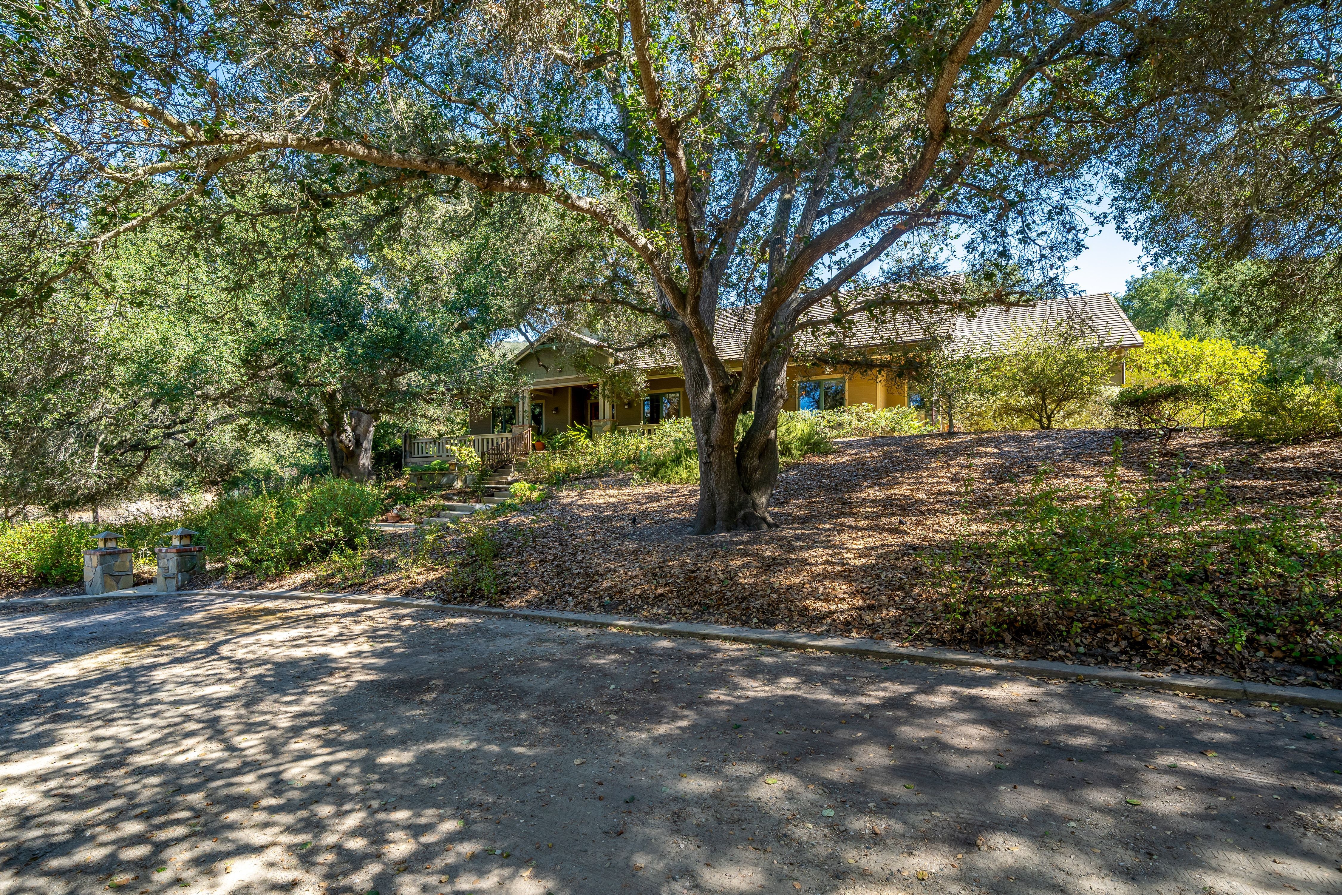  Timeless Craftsman Estate with Resort-Style Outdoor Living - 物件實景