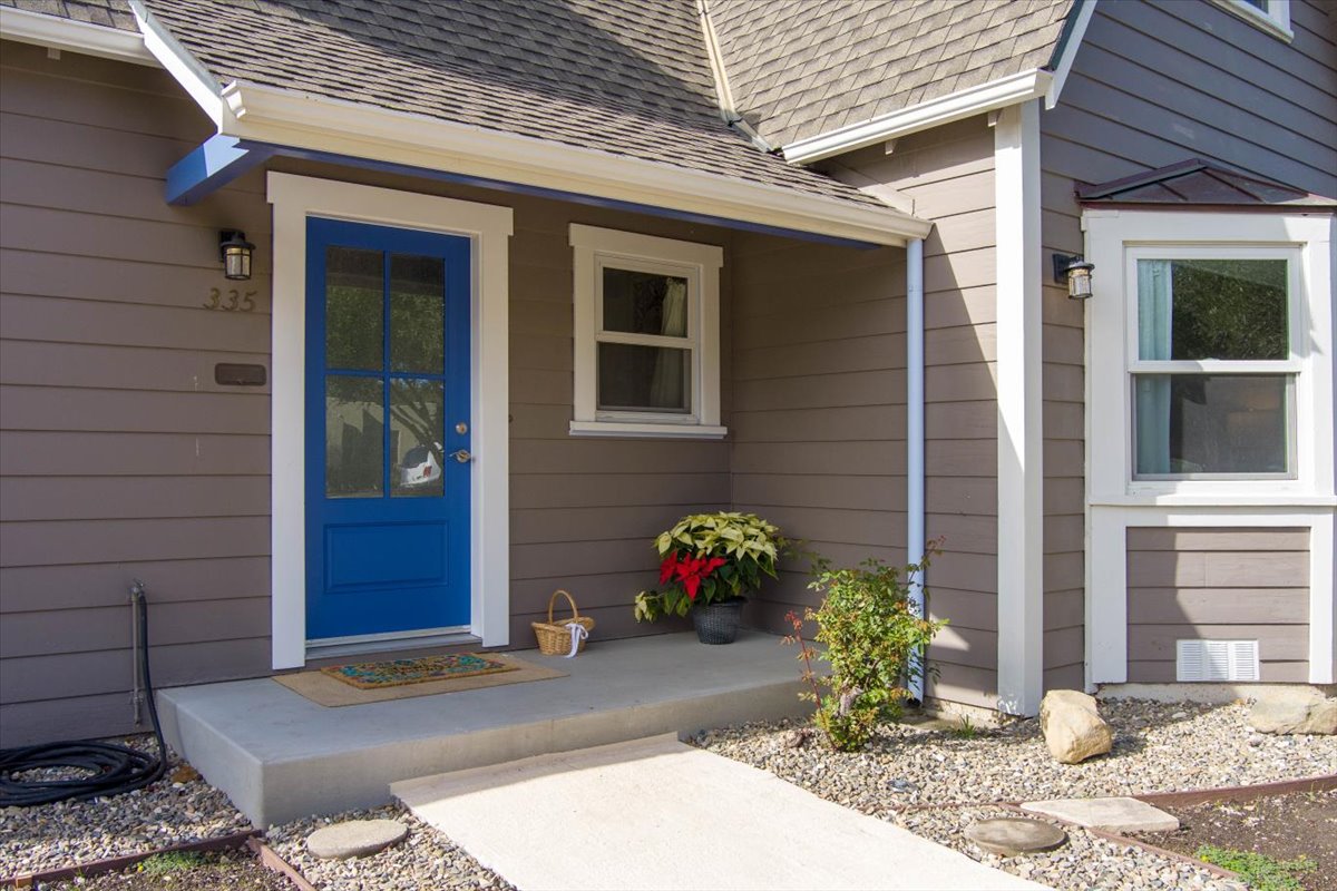 Lompoc, California, 93436, United States, 4 Bedrooms Bedrooms, ,1 BathroomBathrooms,Residential,For Sale,2002013