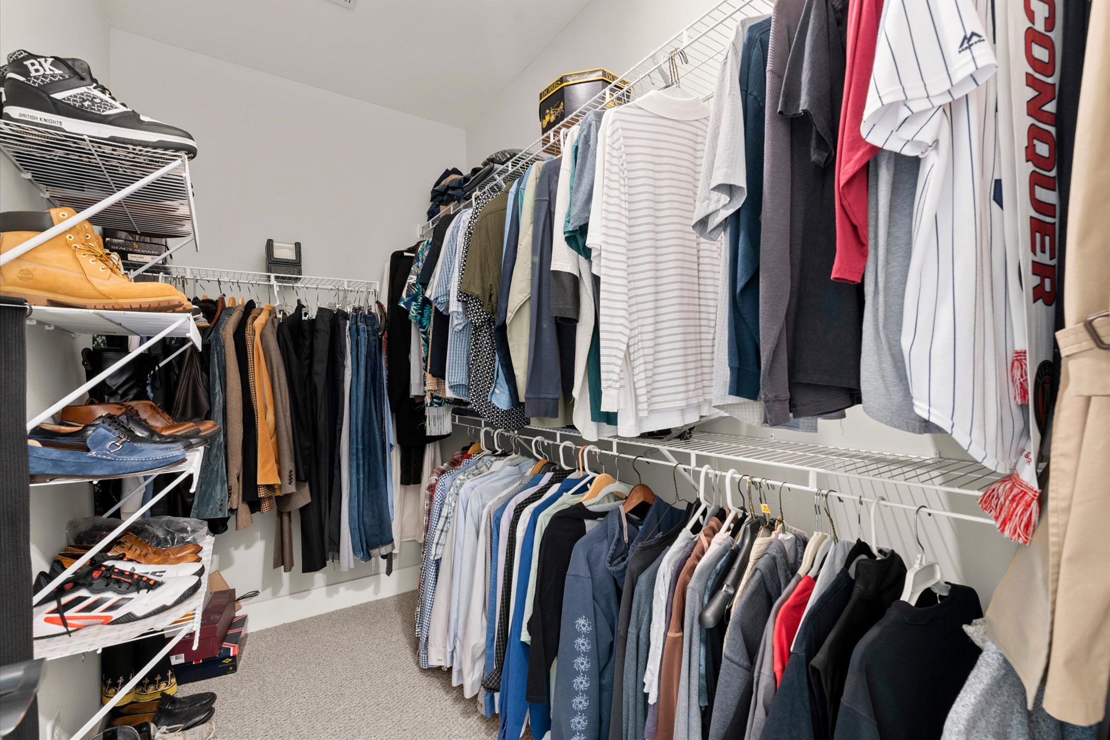  One-of-a-kind Home Offers an Exceptional Blend of Space, Style, and Upgrades - 物件實景