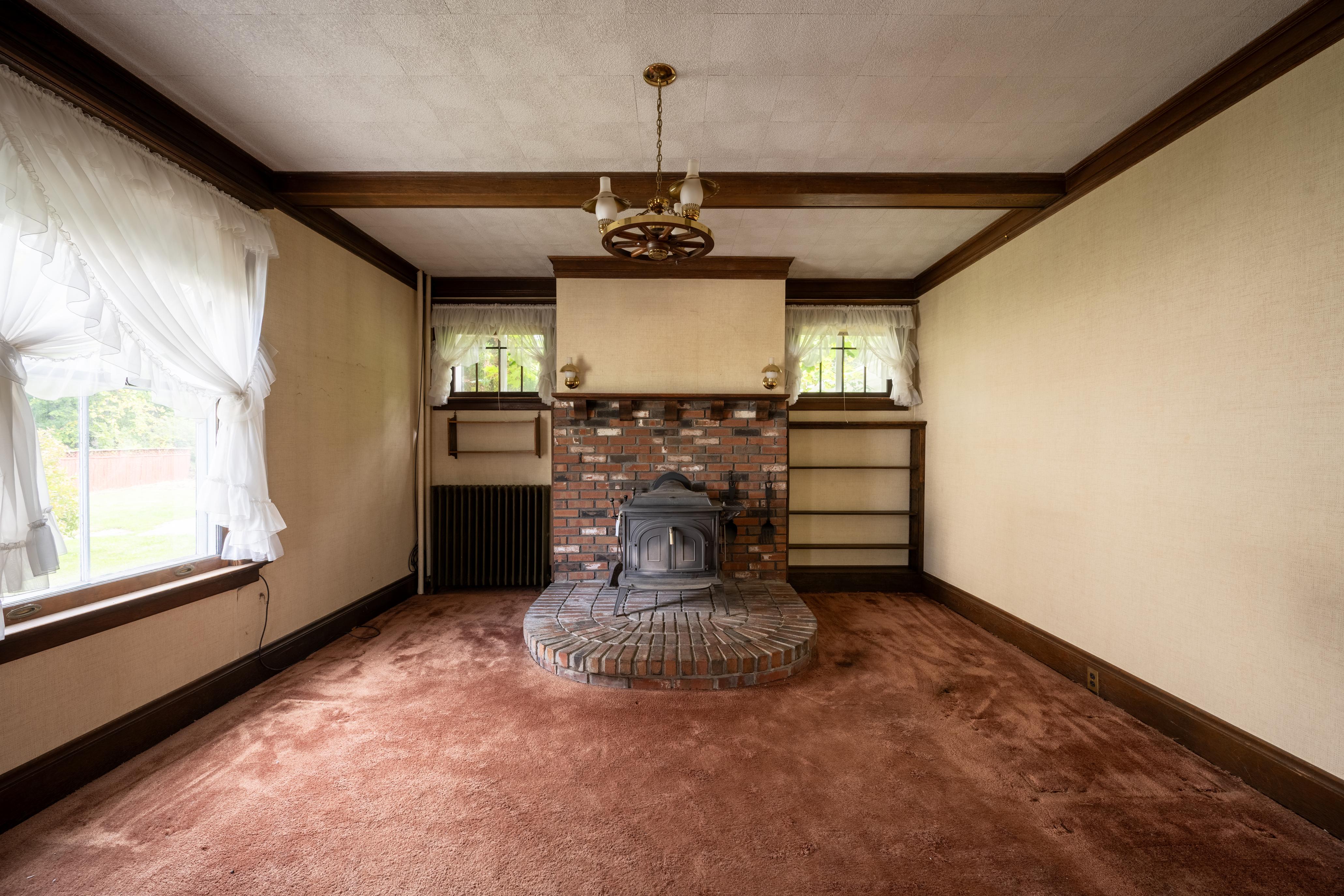  92 Champlain Avenue, Ticonderoga, NY, 12883 - 物件實景