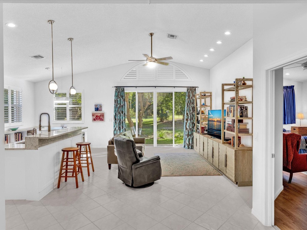 Pompano Beach, Florida, 33069, United States, 3 Bedrooms Bedrooms, ,2 BathroomsBathrooms,Residential,For Sale,2008555