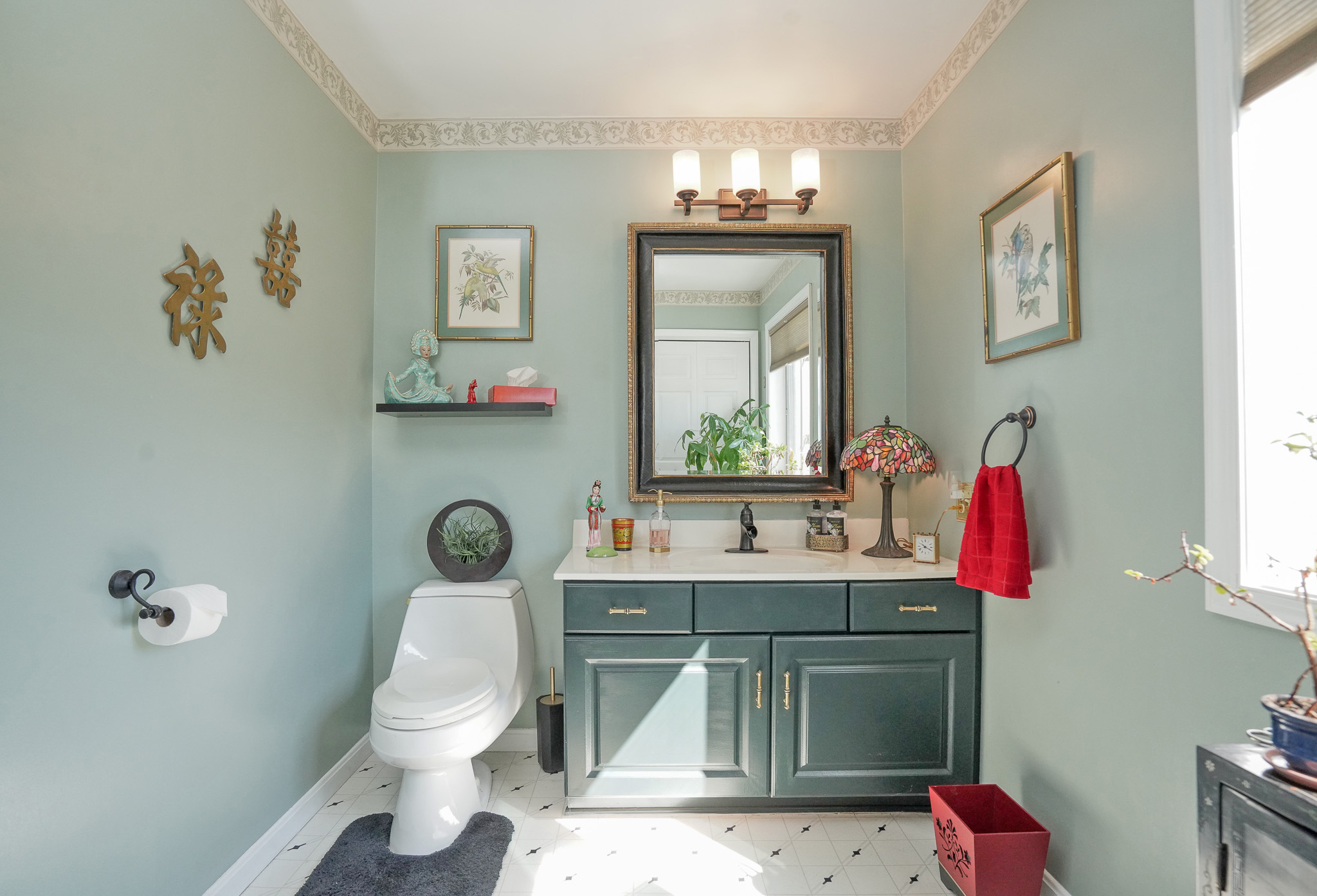 Tamaqua, Pennsylvania, 18252, United States, 4 Bedrooms Bedrooms, ,3 BathroomsBathrooms,Residential,For Sale,1980068