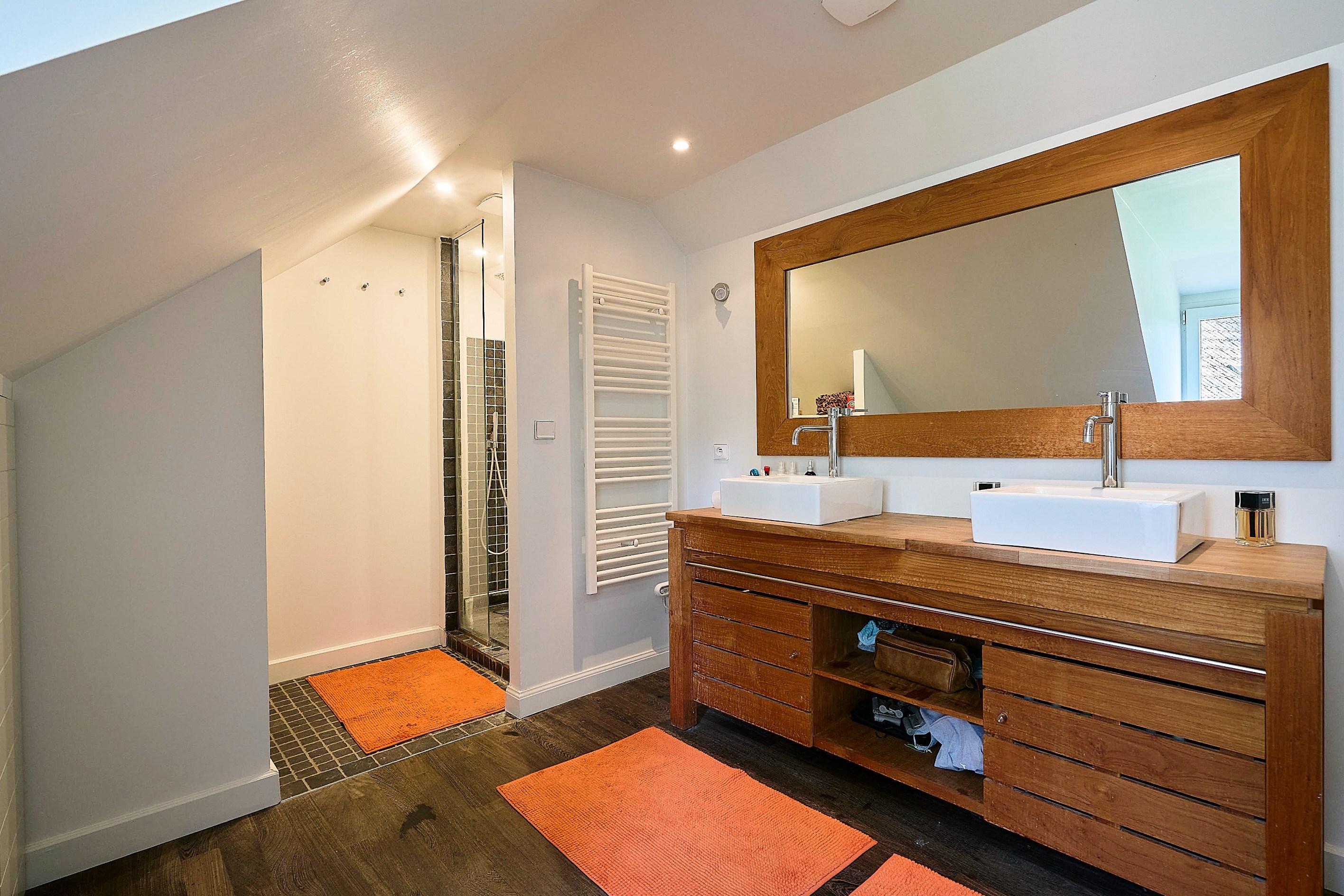  Substantial Property in Roncq Centre Ville - 300m² Living Space on 10,000m² Land - 物件實景
