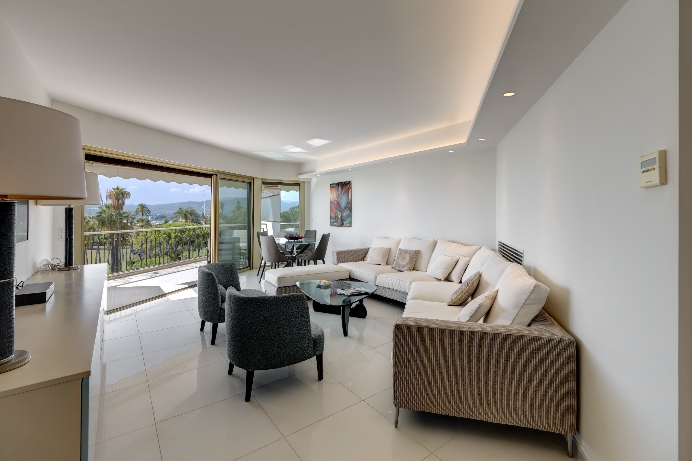 3-room apartment with Croisette and sea views in Cannes - 物件實景