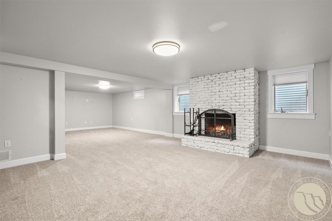 Billings, Montana, 59102, United States, 6 Bedrooms Bedrooms, ,3 BathroomsBathrooms,Residential,For Sale,1975257