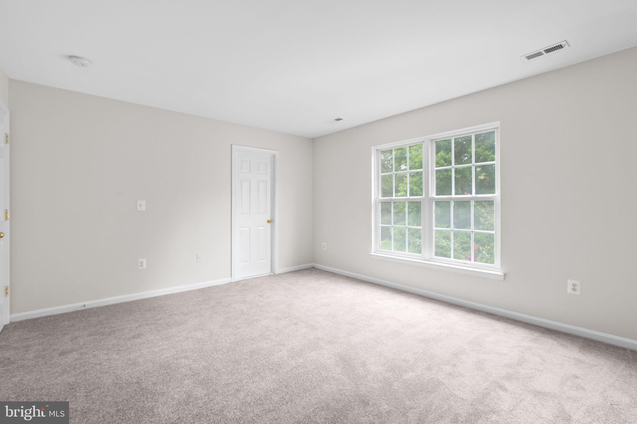 Dumfries, Virginia, 22026, United States, 4 Bedrooms Bedrooms, ,4 BathroomsBathrooms,Residential,For Sale,1977834