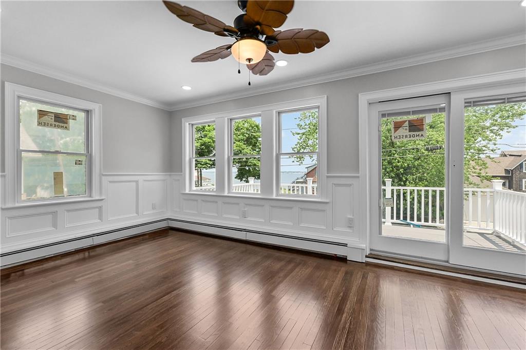 Warwick, Rhode Island, 02889, United States, 3 Bedrooms Bedrooms, ,2 BathroomsBathrooms,Residential,For Sale,1937520