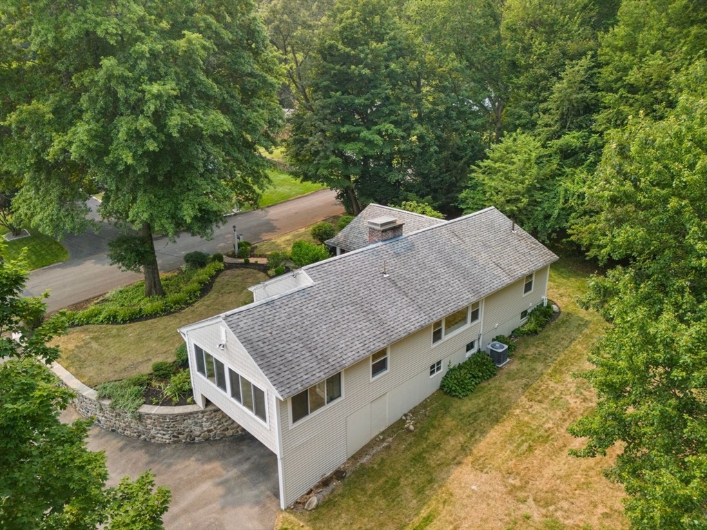 Chelmsford, Massachusetts, 01824, United States, 3 Bedrooms Bedrooms, ,2 BathroomsBathrooms,Residential,For Sale,1927111