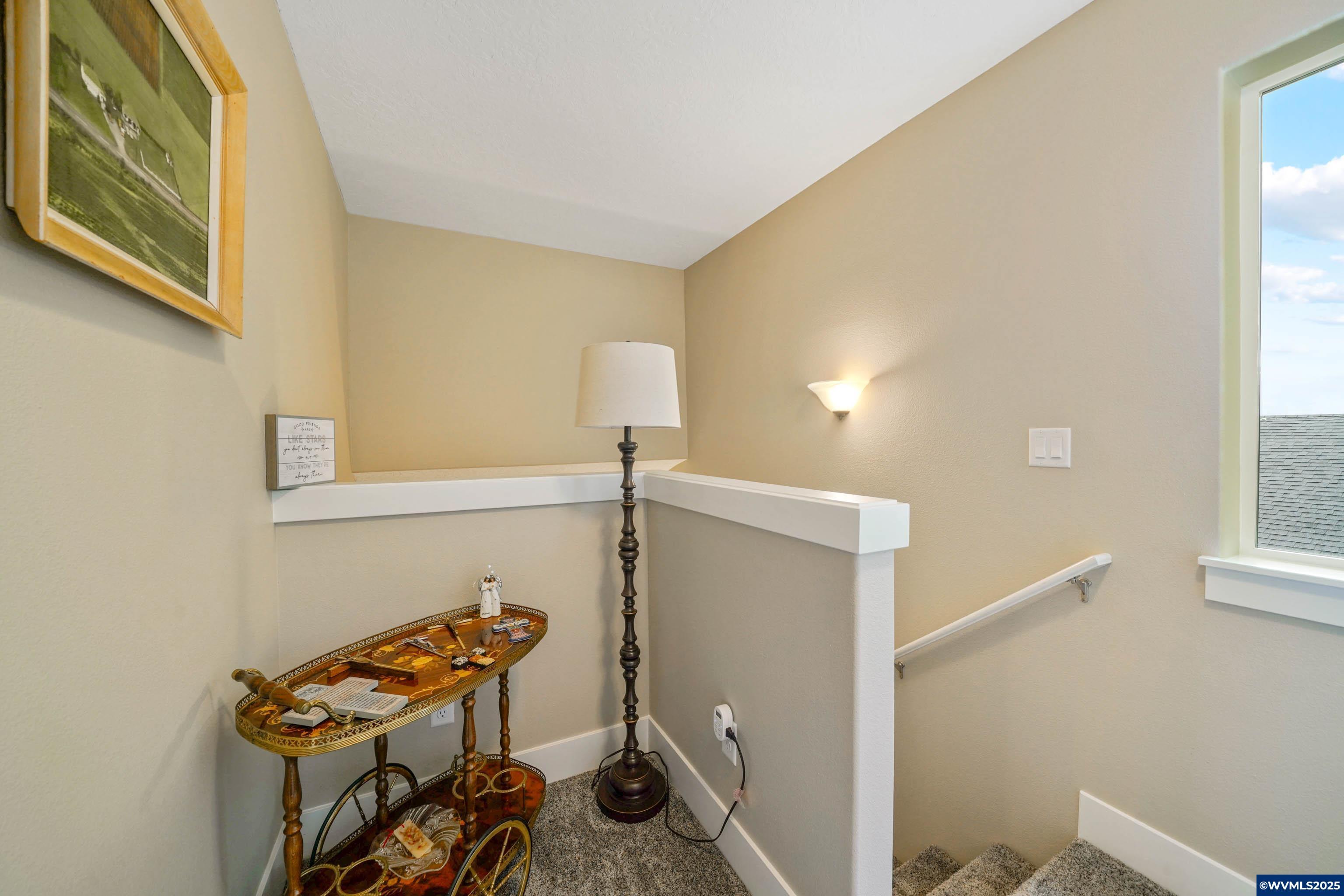 Salem, Oregon, 97306, United States, 3 Bedrooms Bedrooms, ,3 BathroomsBathrooms,Residential,For Sale,1891858