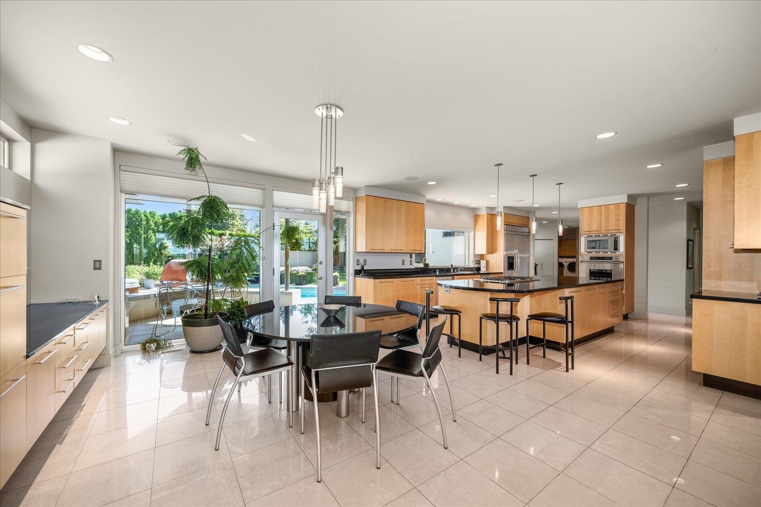 Spokane, Washington, 99203, United States, 6 Bedrooms Bedrooms, ,6 BathroomsBathrooms,Residential,For Sale,2010986