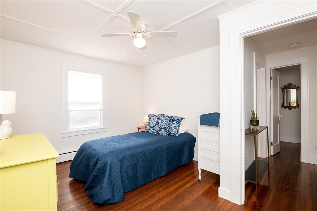 Stoneham, Massachusetts, 02180, United States, 3 Bedrooms Bedrooms, ,1 BathroomBathrooms,Residential,For Sale,1974413