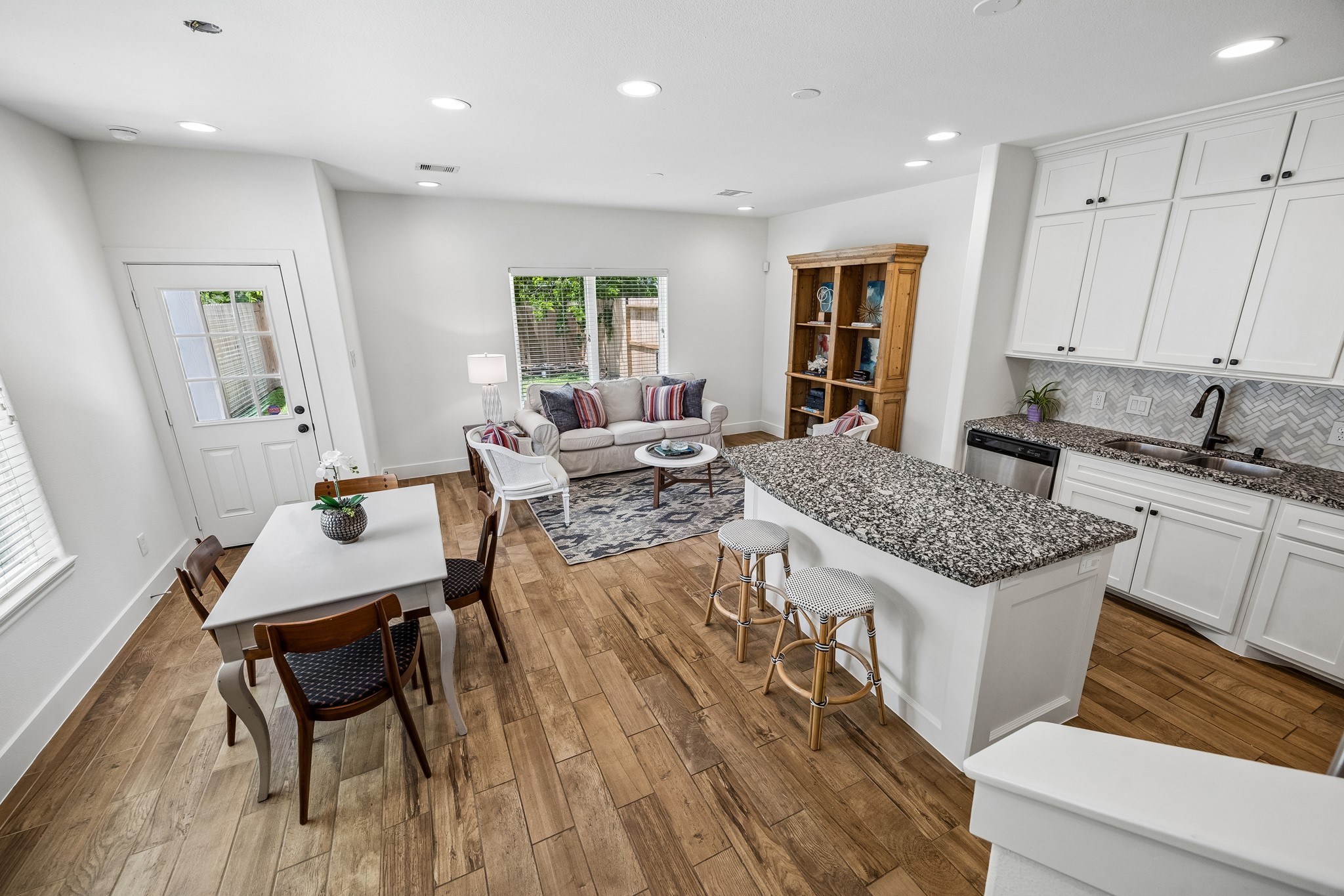  3605 Billingsley Street A - 物件實景