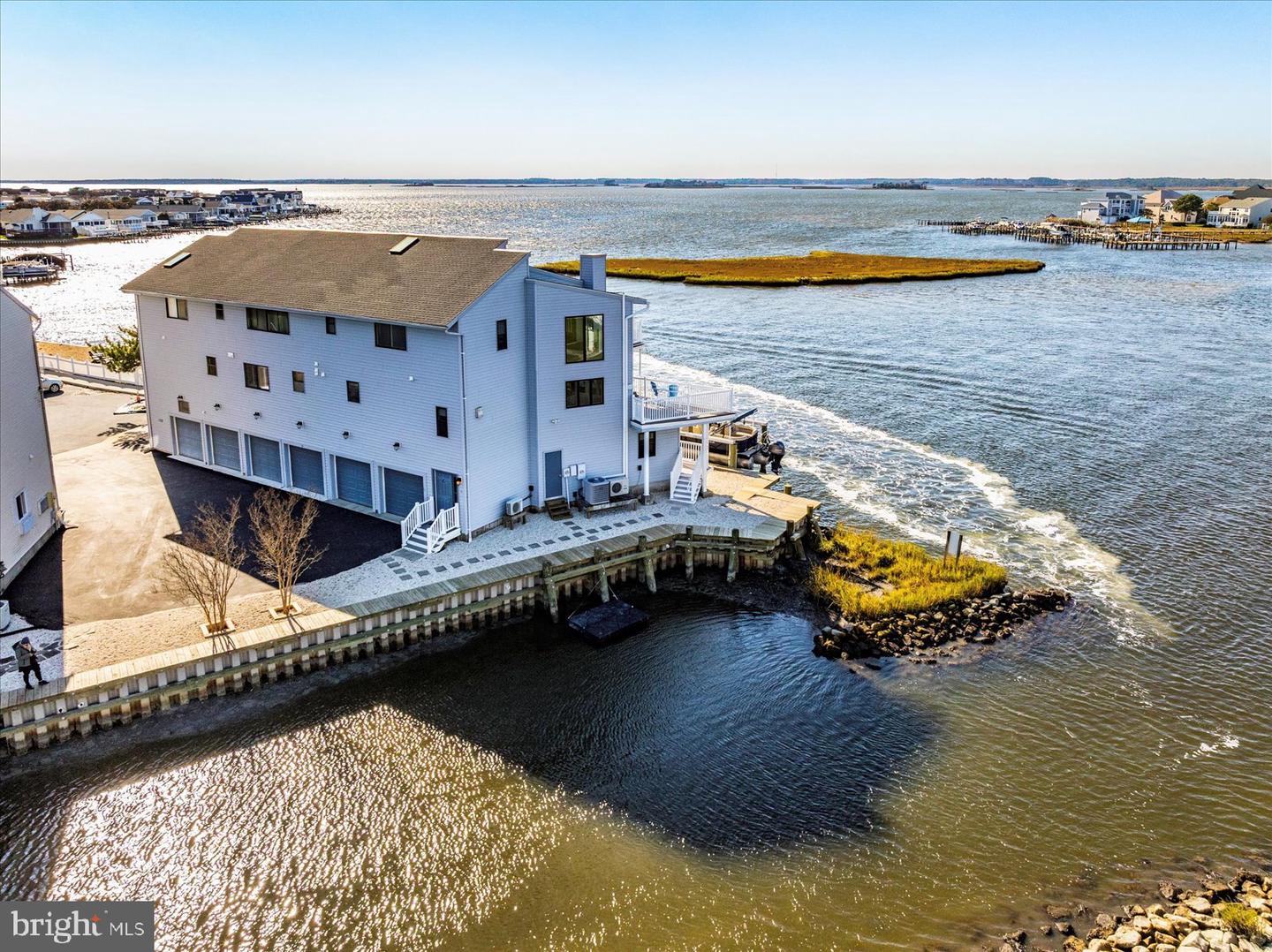 Ocean City, Maryland, 21842, United States, 3 Bedrooms Bedrooms, ,4 BathroomsBathrooms,Residential,For Sale,1986506