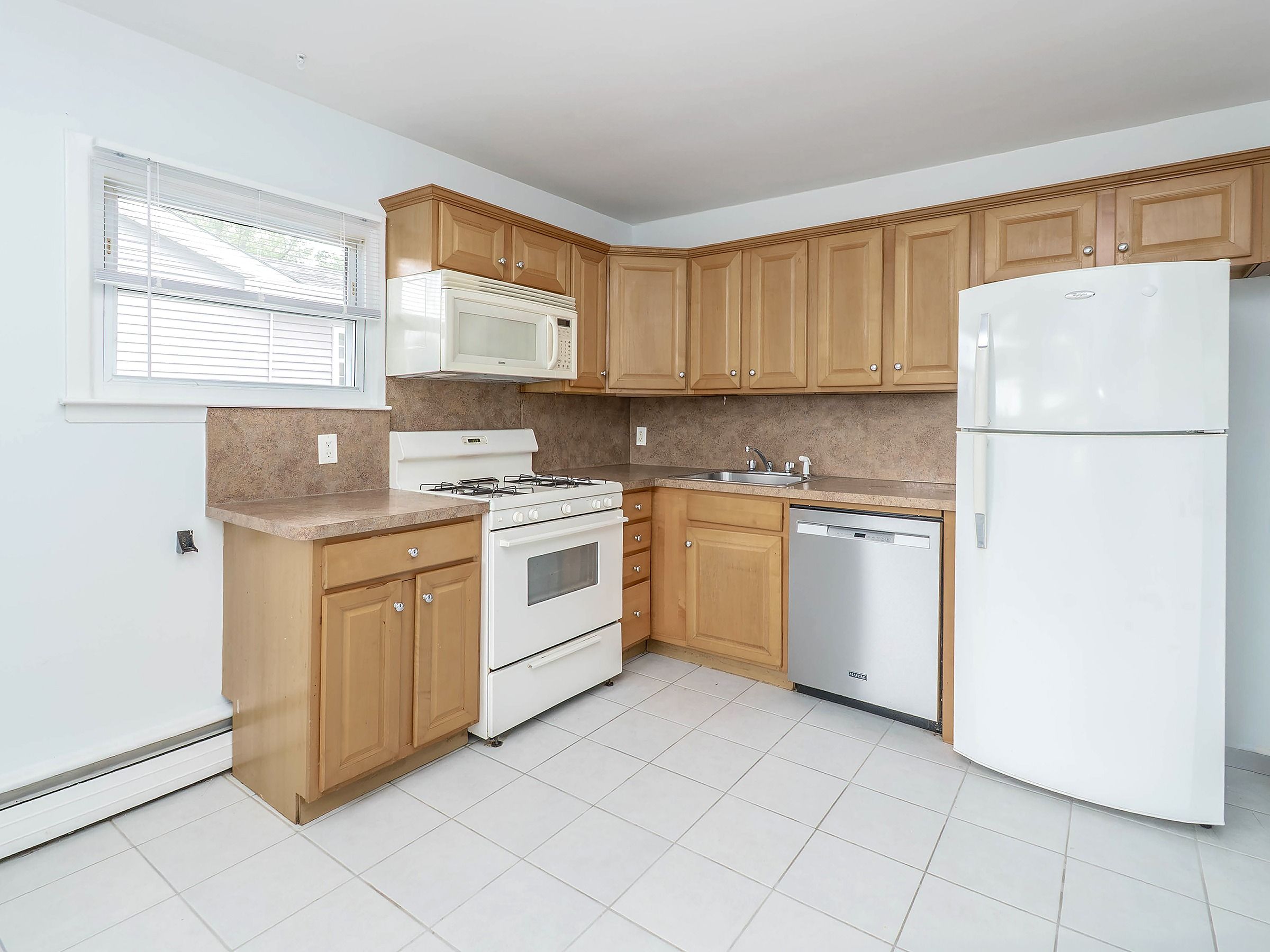  44 Corchaug Avenue, Port Washington, NY, 11050 - 物件實景