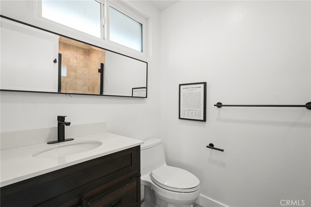 Oxnard, California, 93035, United States, 5 Bedrooms Bedrooms, ,1 BathroomBathrooms,Residential,For Sale,1847302