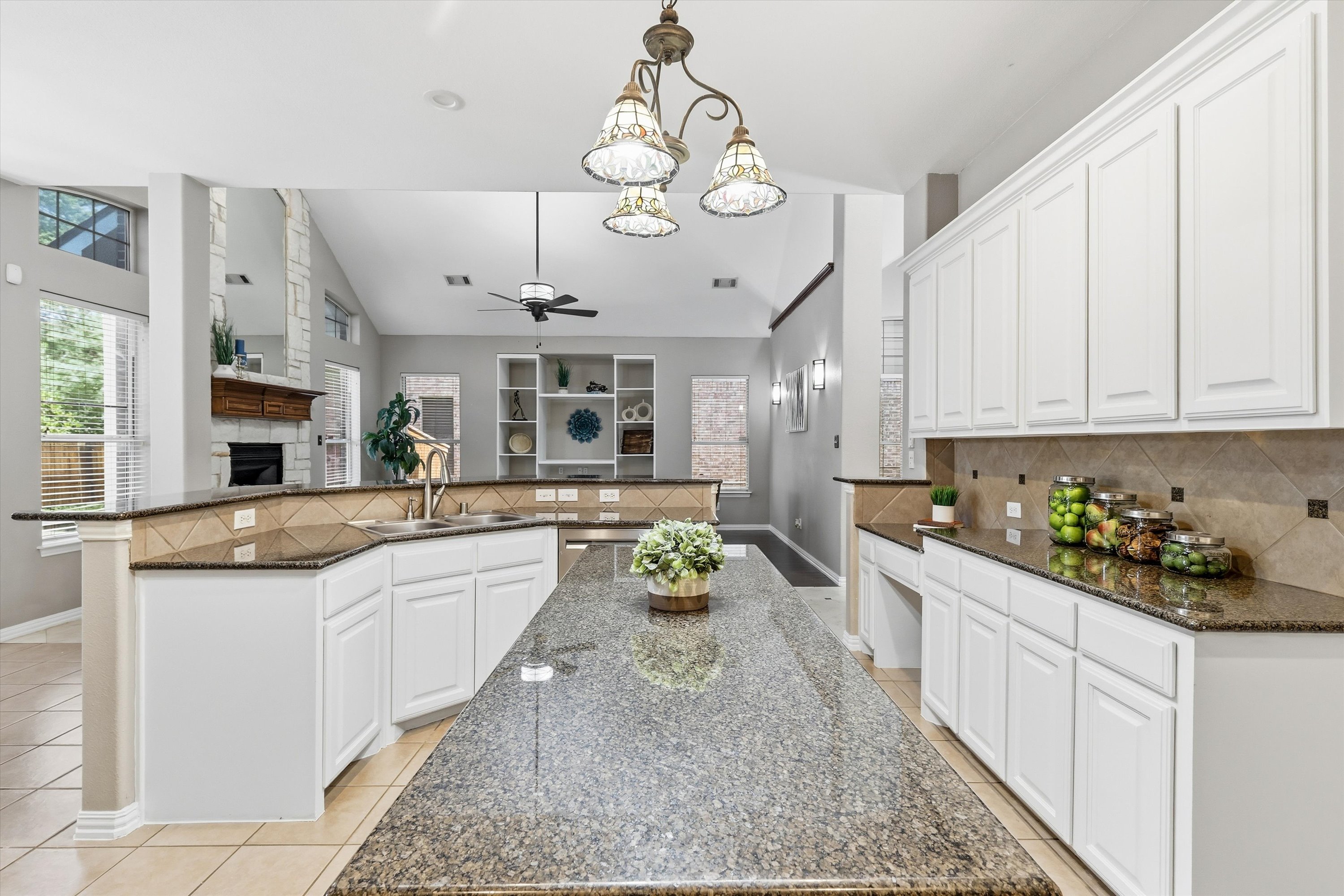  8912 Wyatt Circle, Lantana, TX, 76226 - 物件實景
