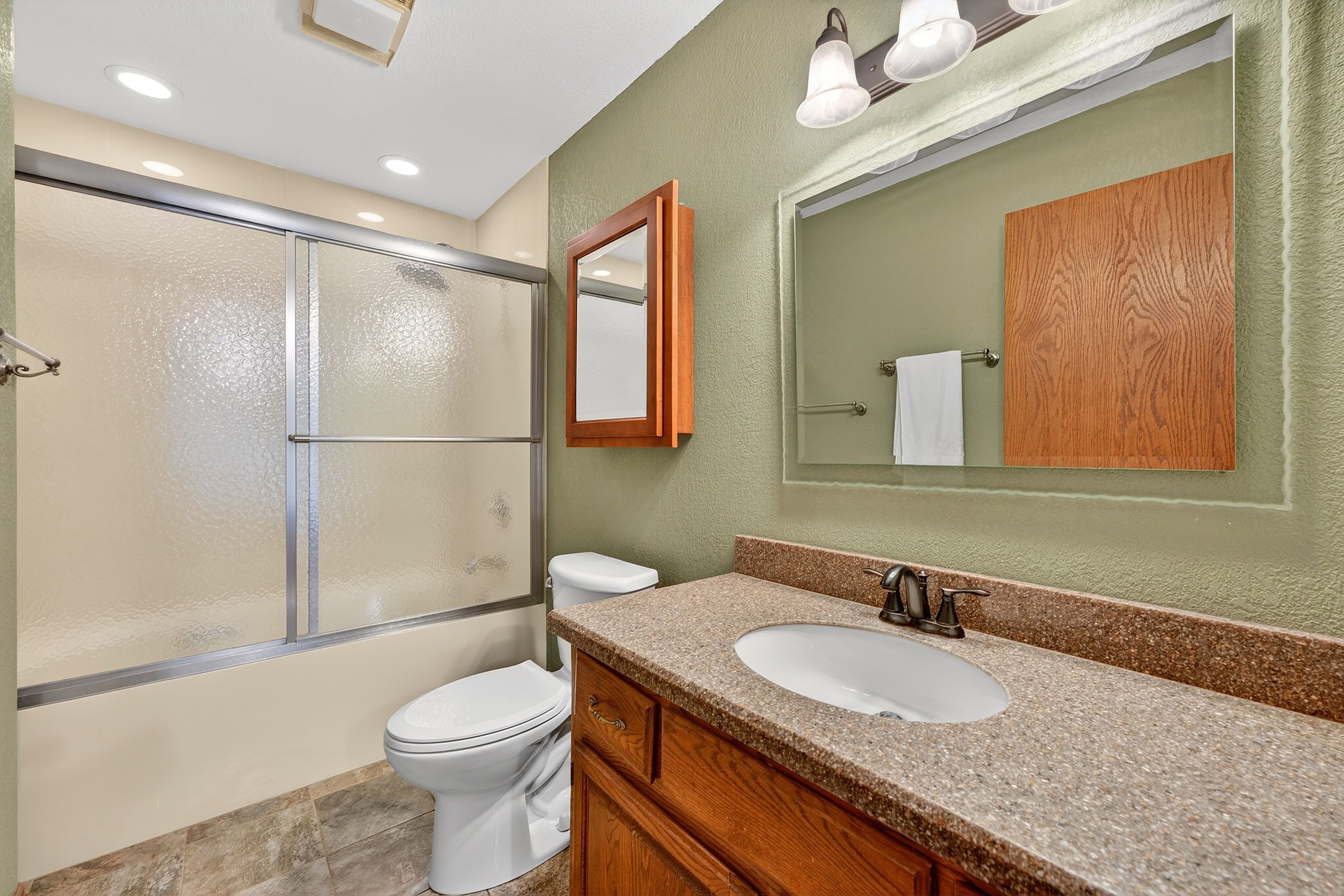  Three Bedroom Condo in Pewaukee - 物件實景