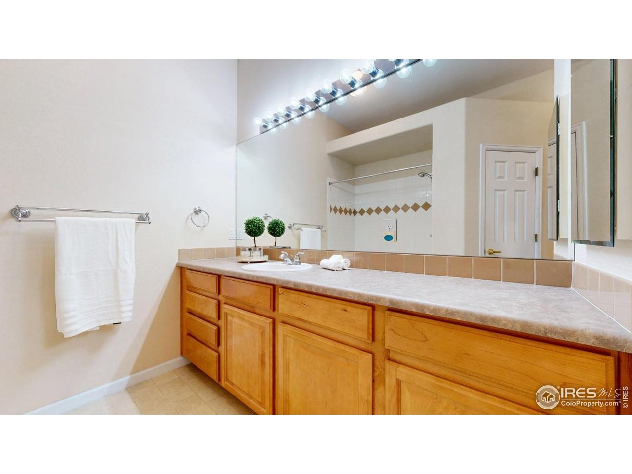 Fort Collins, Colorado, 80525, United States, 5 Bedrooms Bedrooms, ,4 BathroomsBathrooms,Residential,For Sale,1989602