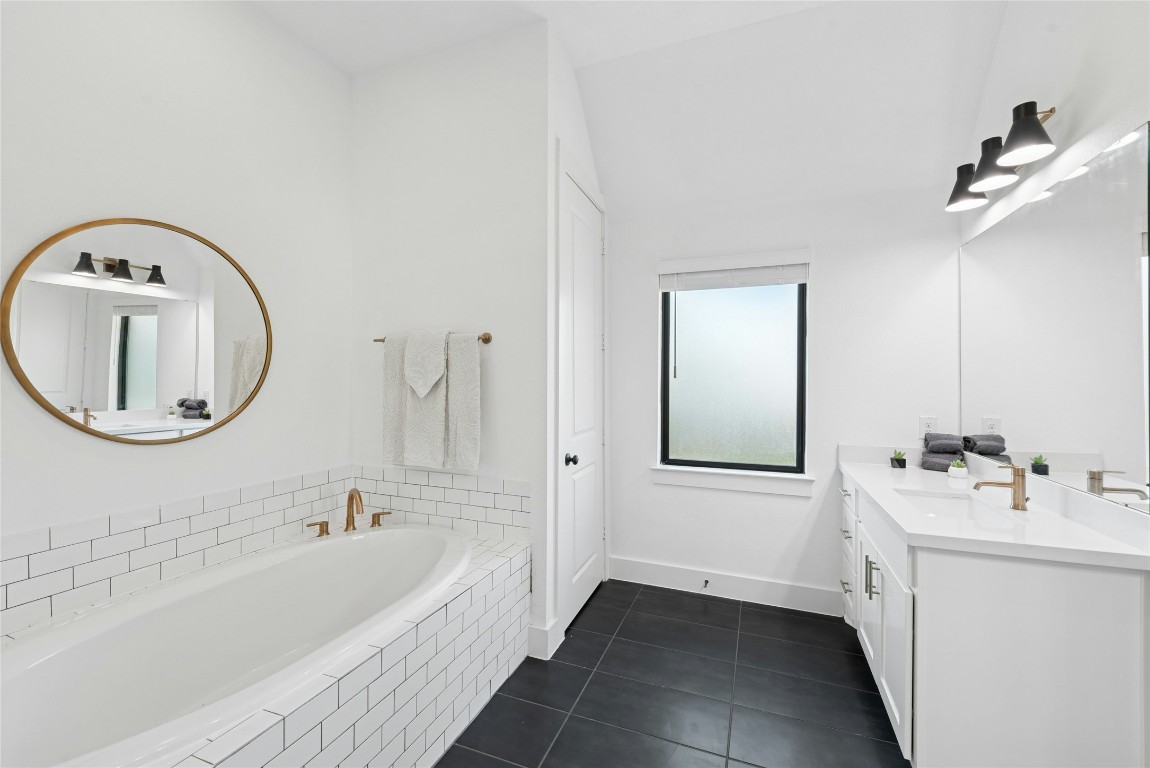 Georgetown, Texas, 78628, United States, 4 Bedrooms Bedrooms, ,4 BathroomsBathrooms,Residential,For Sale,1967057