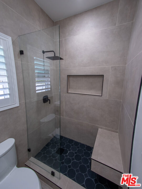 Duarte, California, 91010, United States, 6 Bedrooms Bedrooms, ,3 BathroomsBathrooms,Residential,For Sale,1836068