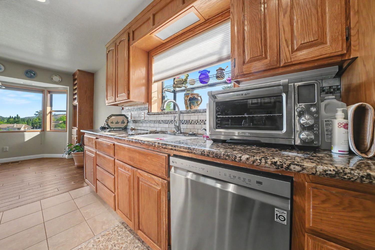 Valley Springs, California, 95252, United States, 3 Bedrooms Bedrooms, ,2 BathroomsBathrooms,Residential,For Sale,2047980