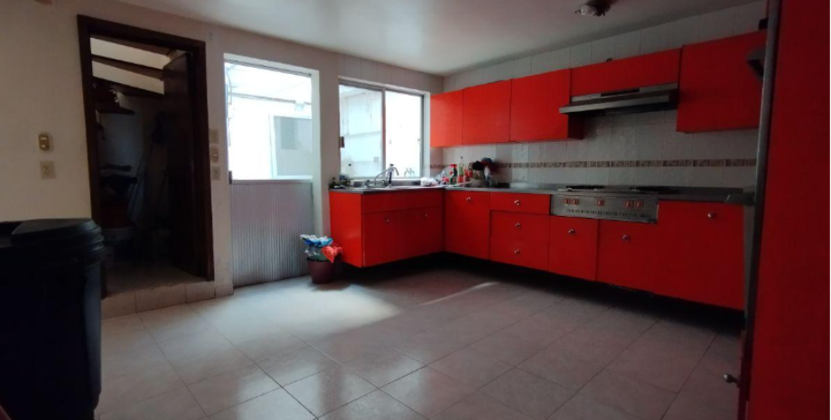 Xochimilco, Ciudad de México, 16020, Mexico, 4 Bedrooms Bedrooms, ,3 BathroomsBathrooms,Residential,For Sale,2003273