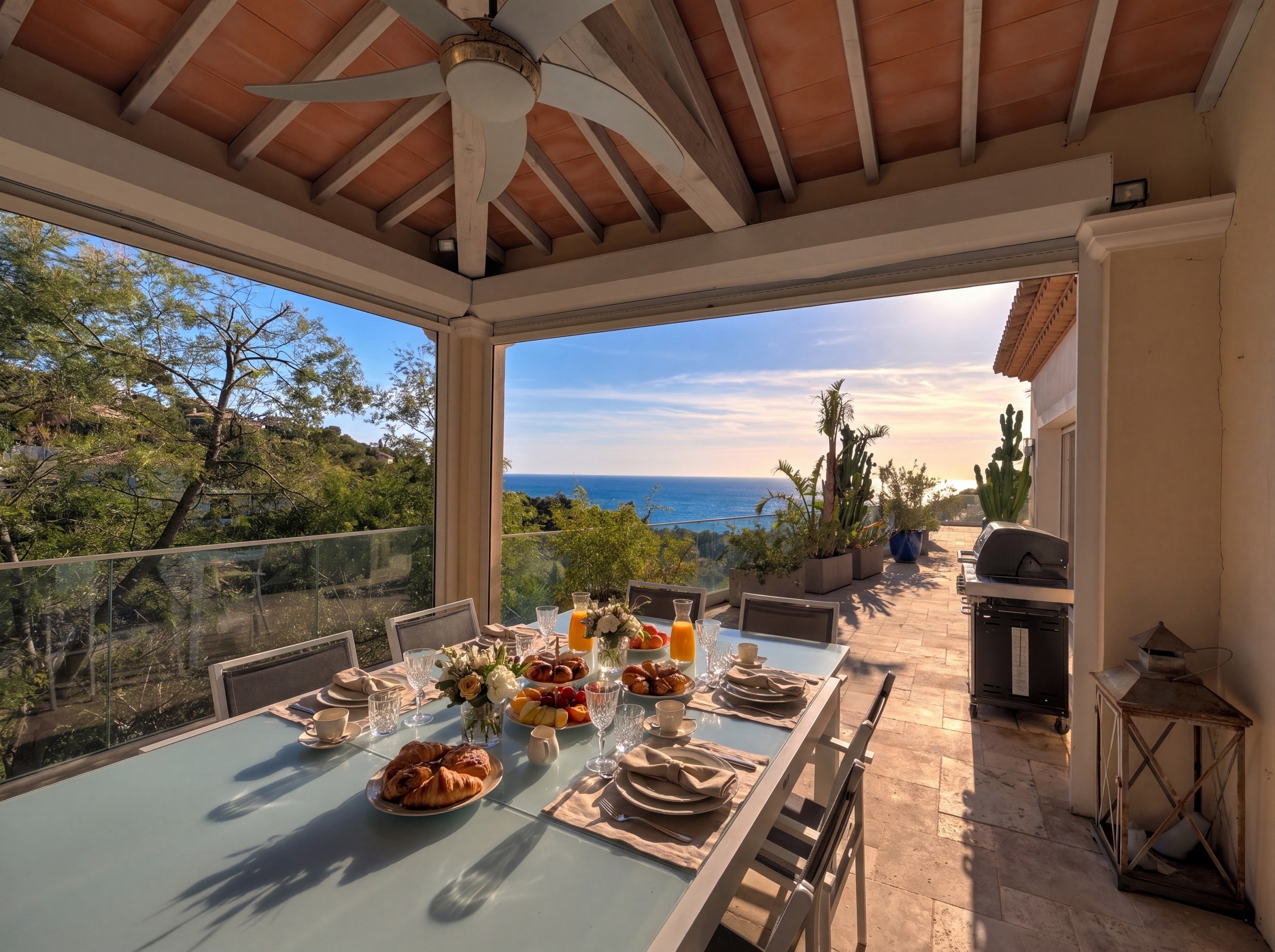  Les Issambres sea view villa with pool, 5 bedrooms and guest apartment near bea… - 物件實景