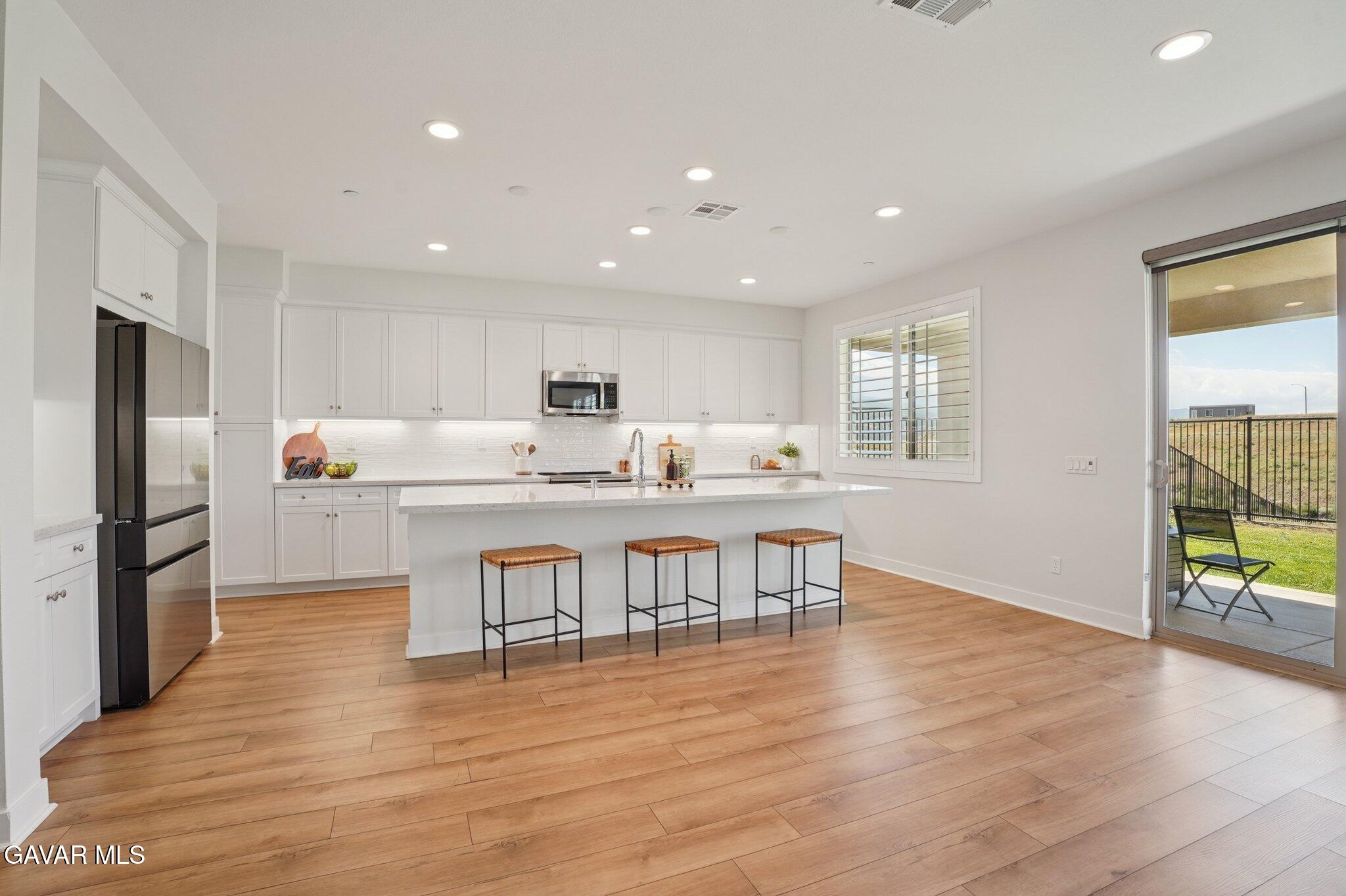 Palmdale, California, 93551, United States, 4 Bedrooms Bedrooms, ,4 BathroomsBathrooms,Residential,For Sale,2033193