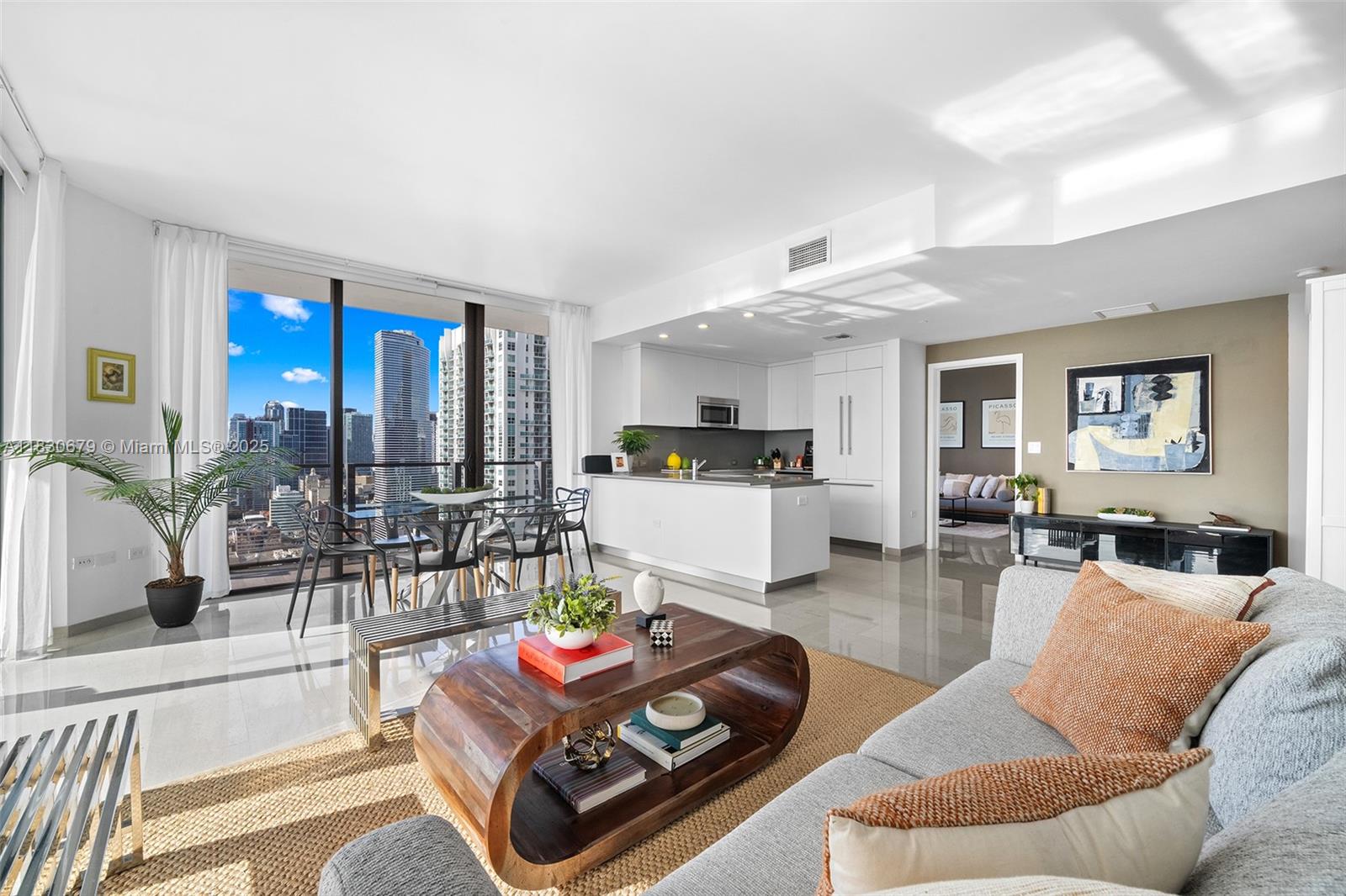 Miami, Florida, 33131, United States, 2 Bedrooms Bedrooms, ,3 BathroomsBathrooms,Residential,For Sale,1877459