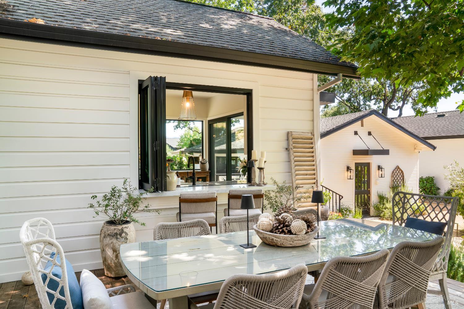 Calistoga, California, 94515, United States, 4 Bedrooms Bedrooms, ,5 BathroomsBathrooms,Residential,For Sale,1882697