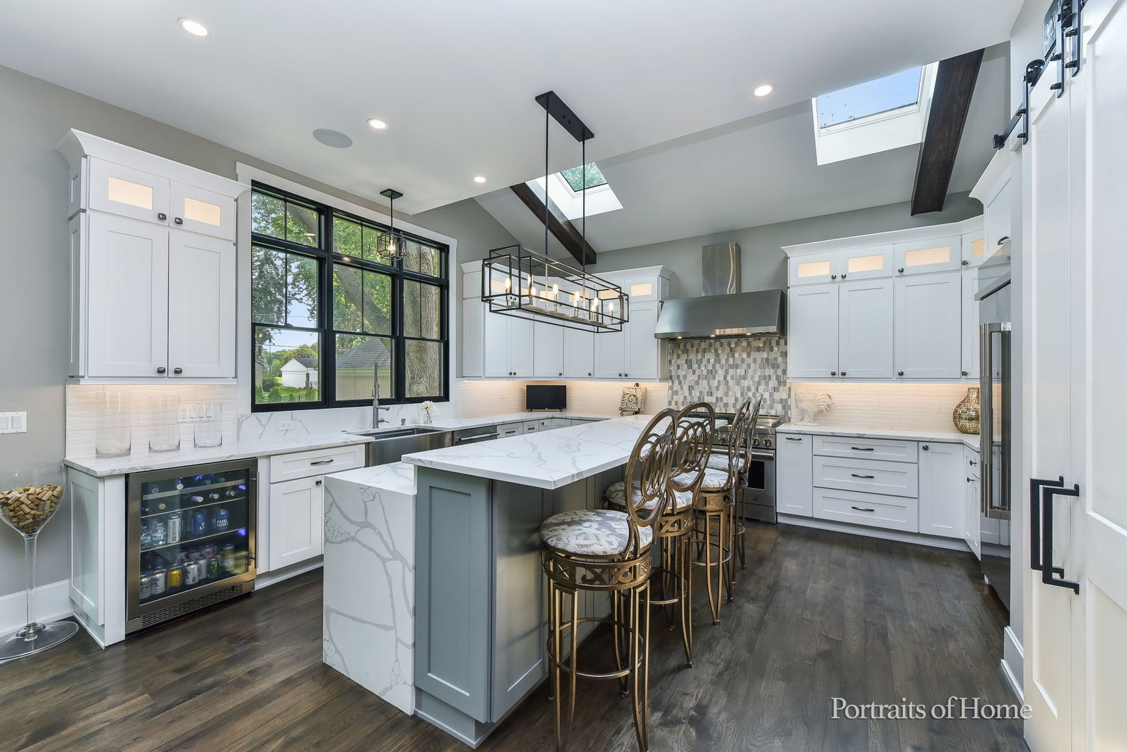 Naperville, Illinois, 60563, United States, 4 Bedrooms Bedrooms, ,4 BathroomsBathrooms,Residential,For Sale,1992094